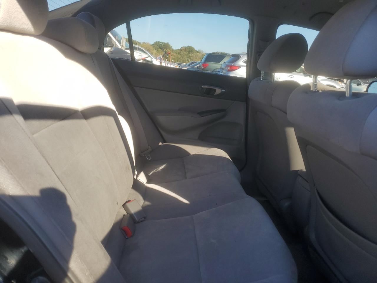 2007 Honda Civic Lx VIN: 1HGFA15517L079299 Lot: 84725385