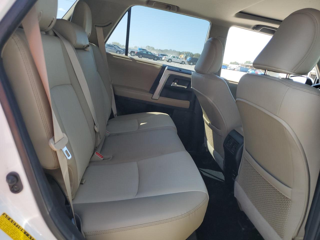 2015 Toyota 4Runner Sr5/Sr5 Premium VIN: JTEBU5JR2F5248927 Lot: 82415705