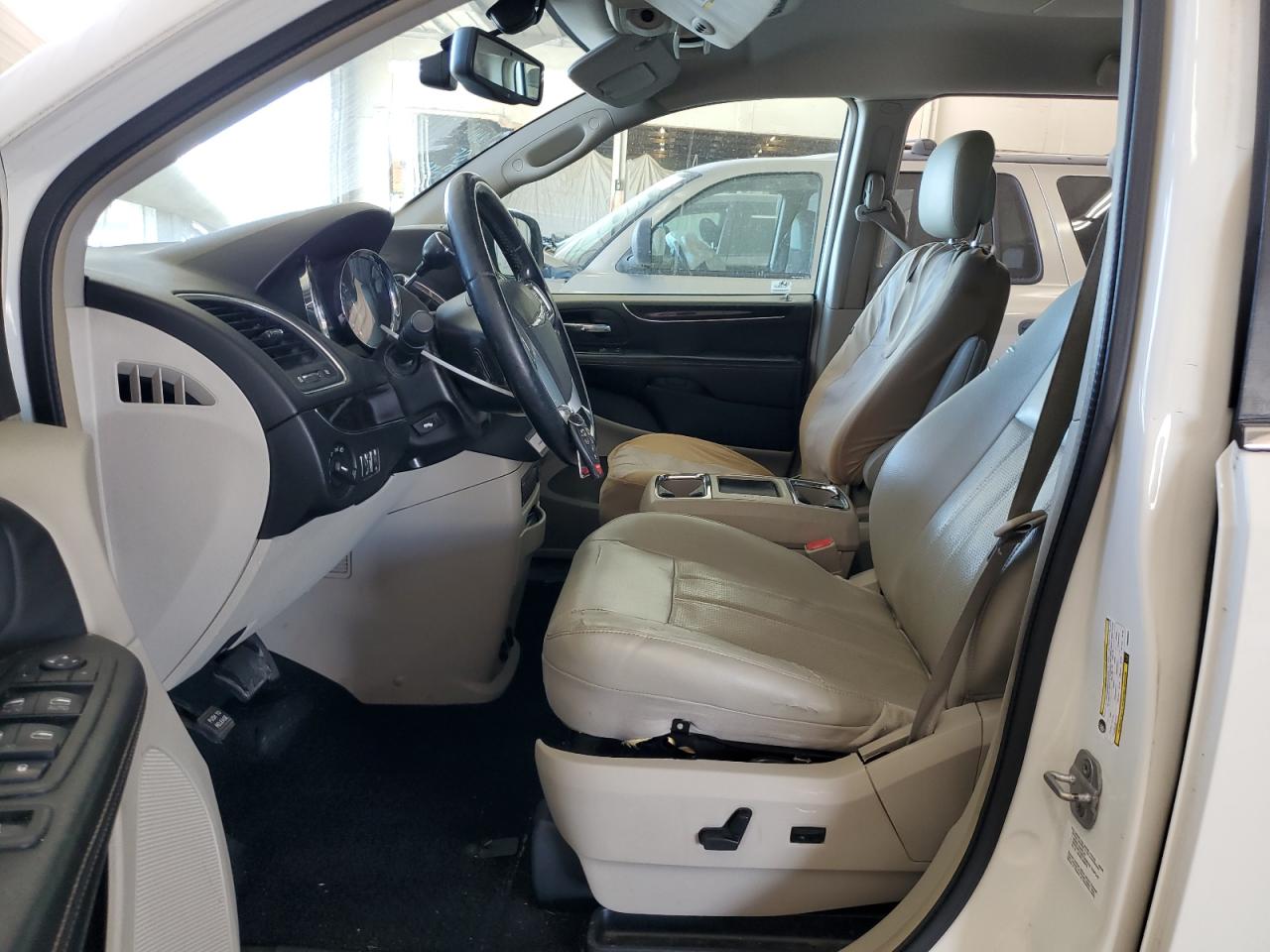2013 Chrysler Town & Country Touring L VIN: 2C4RC1CG2DR606909 Lot: 84301655