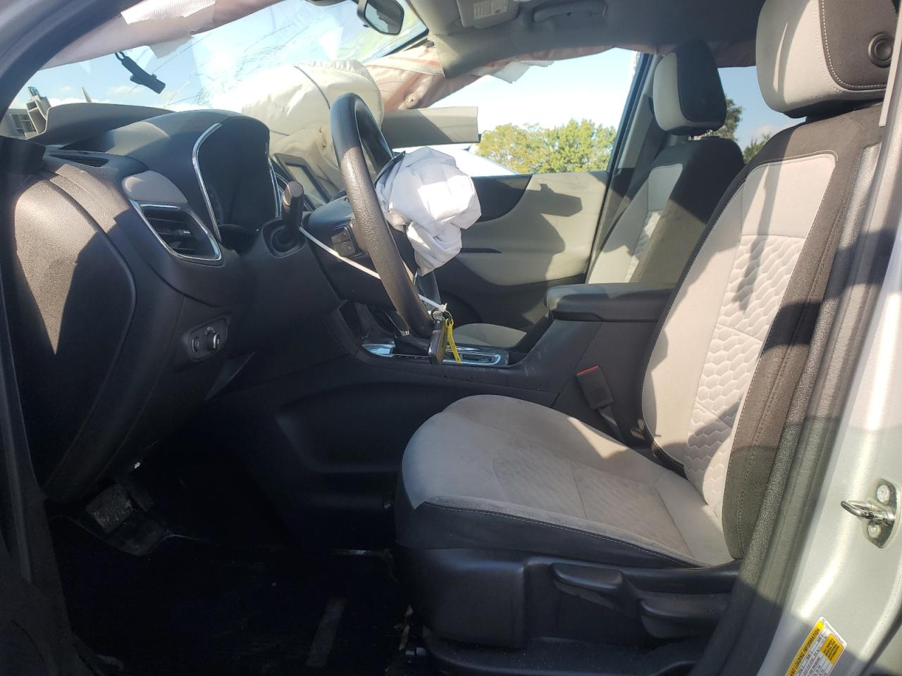 2018 Chevrolet Equinox Ls VIN: 2GNAXHEV5J6226442 Lot: 82312435