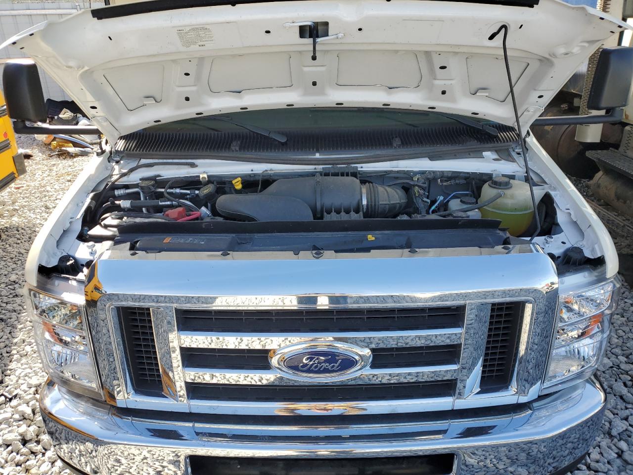 2020 Ford Econoline E450 Super Duty Cutaway Van VIN: 1FDXE4FS3KDC19560 Lot: 90819385