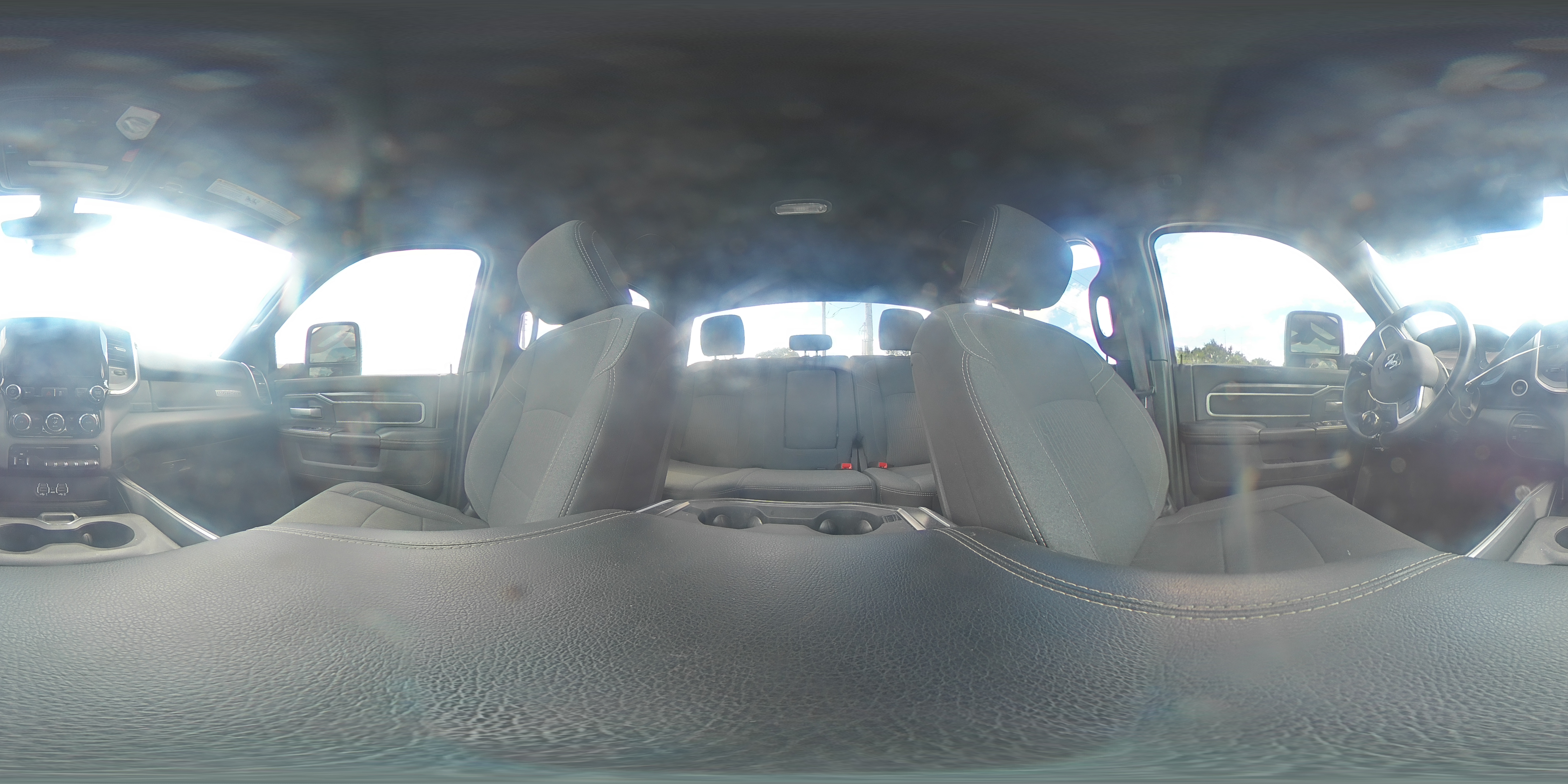 2024 Ram 3500 Big Horn VIN: 3C63RRHL4RG405641 Lot: 85821485