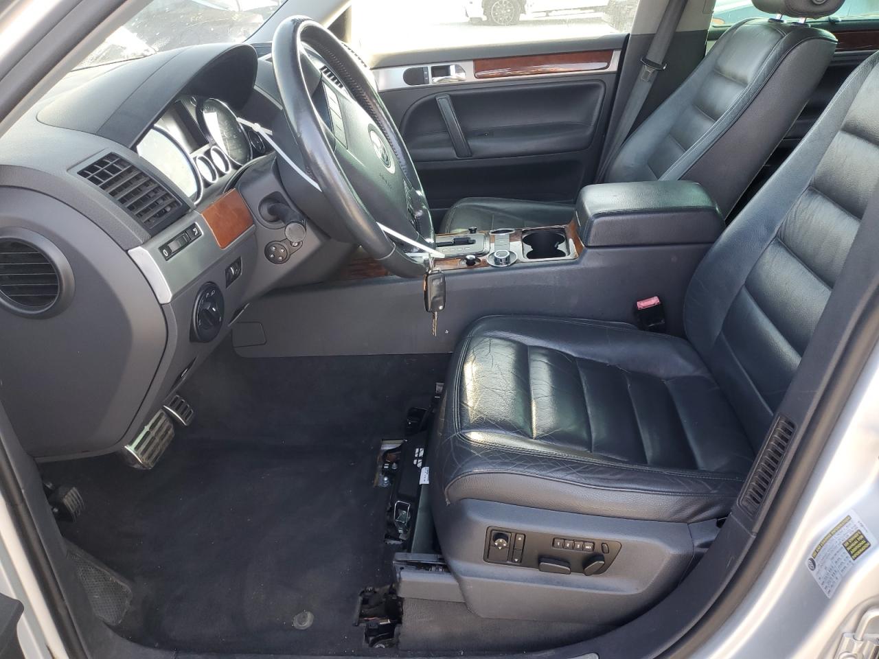 2006 Volkswagen Touareg 4.2 VIN: WVGZM77L16D054733 Lot: 84906305