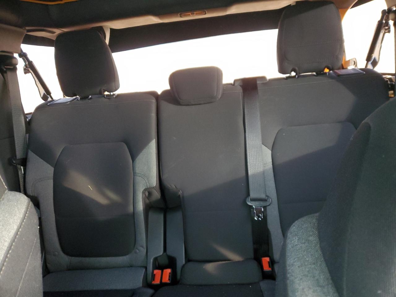 2022 Ford Bronco Base VIN: 1FMDE5BH9NLA72285 Lot: 90038225