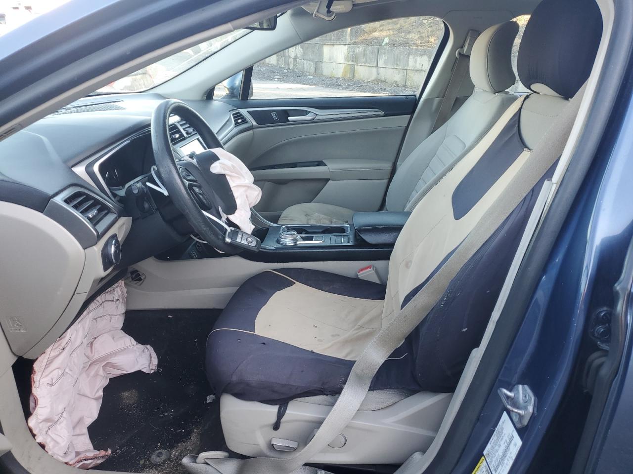 2019 Ford Fusion Se VIN: 3FA6P0LU9KR111210 Lot: 82005915