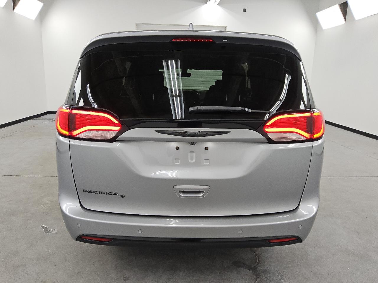 2018 Chrysler Pacifica Touring L Plus VIN: 2C4RC1EG9JR332696 Lot: 86715385