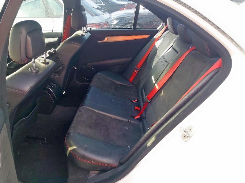 2013 MERCEDES-BENZ C CLASS C200 CDI BLUEEFFICIENCY AMG SPORT PLUS 4DR