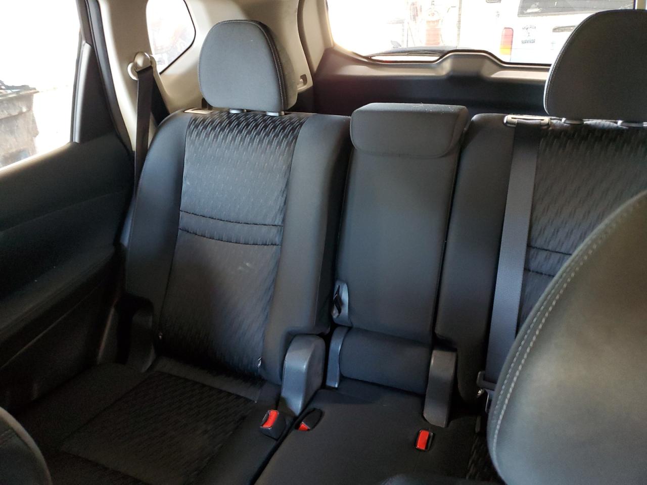 2018 Nissan Rogue S VIN: KNMAT2MVXJP520602 Lot: 85681995