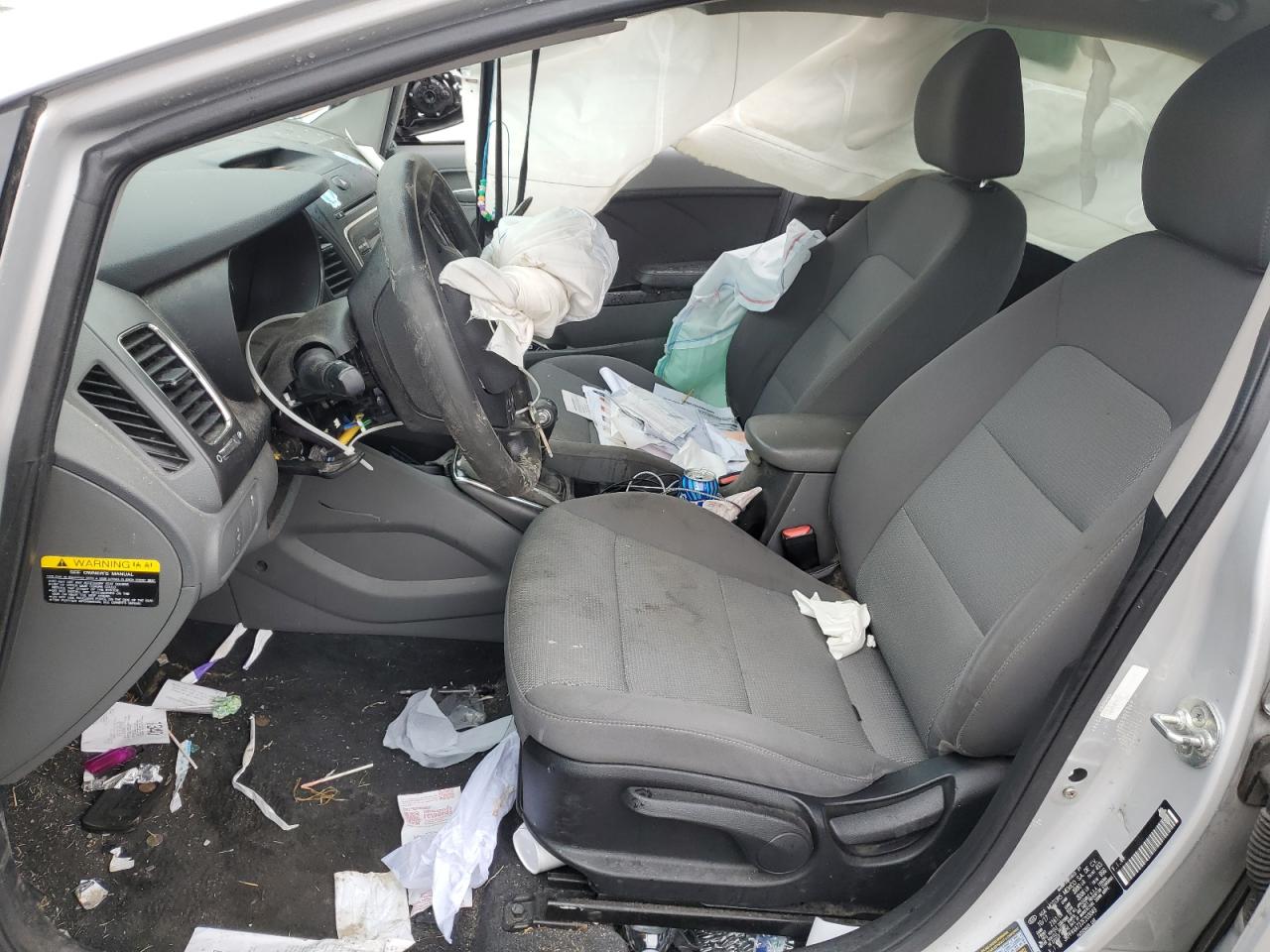 2018 Kia Forte Lx VIN: 3KPFK4A72JE203049 Lot: 90400305