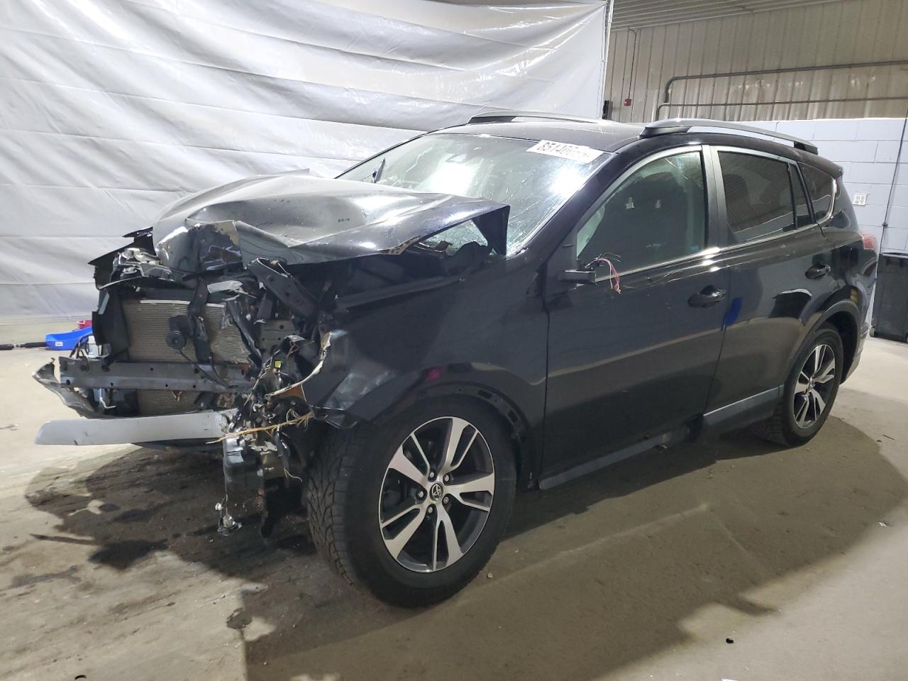 2017 Toyota Rav4 Xle VIN: 2T3RFREV2HW595634 Lot: 85140055