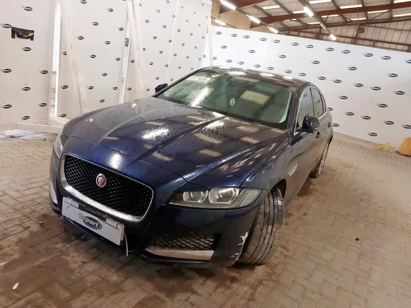 2015 JAGUAR XF 2.0D [180] PORTFOLIO 4DR AUTO for sale at Copart SANDWICH