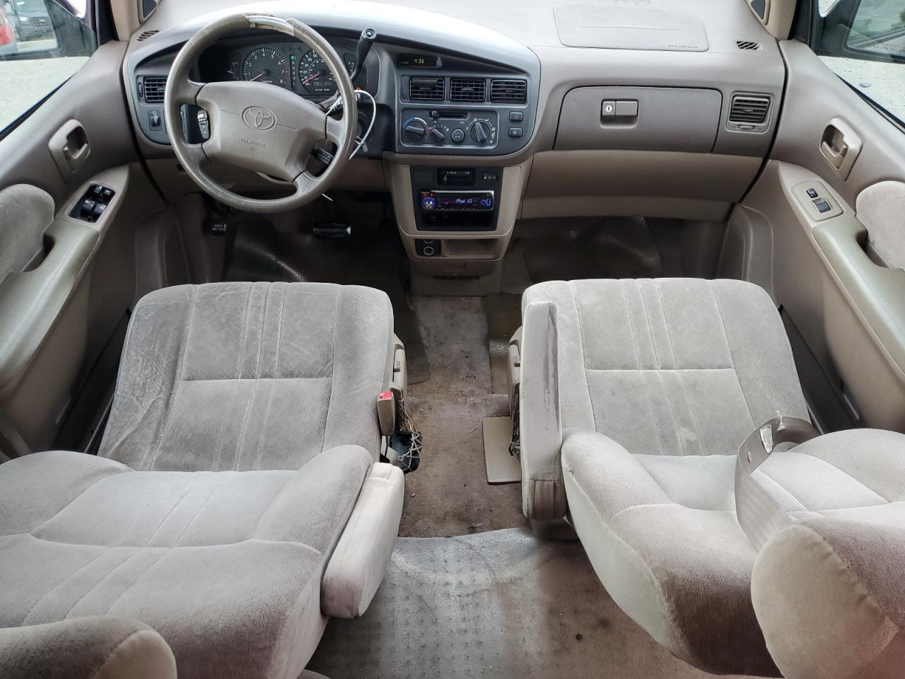 1999 Toyota Sienna Le VIN: 4T3ZF13C9XU139566 Lot: 86892295