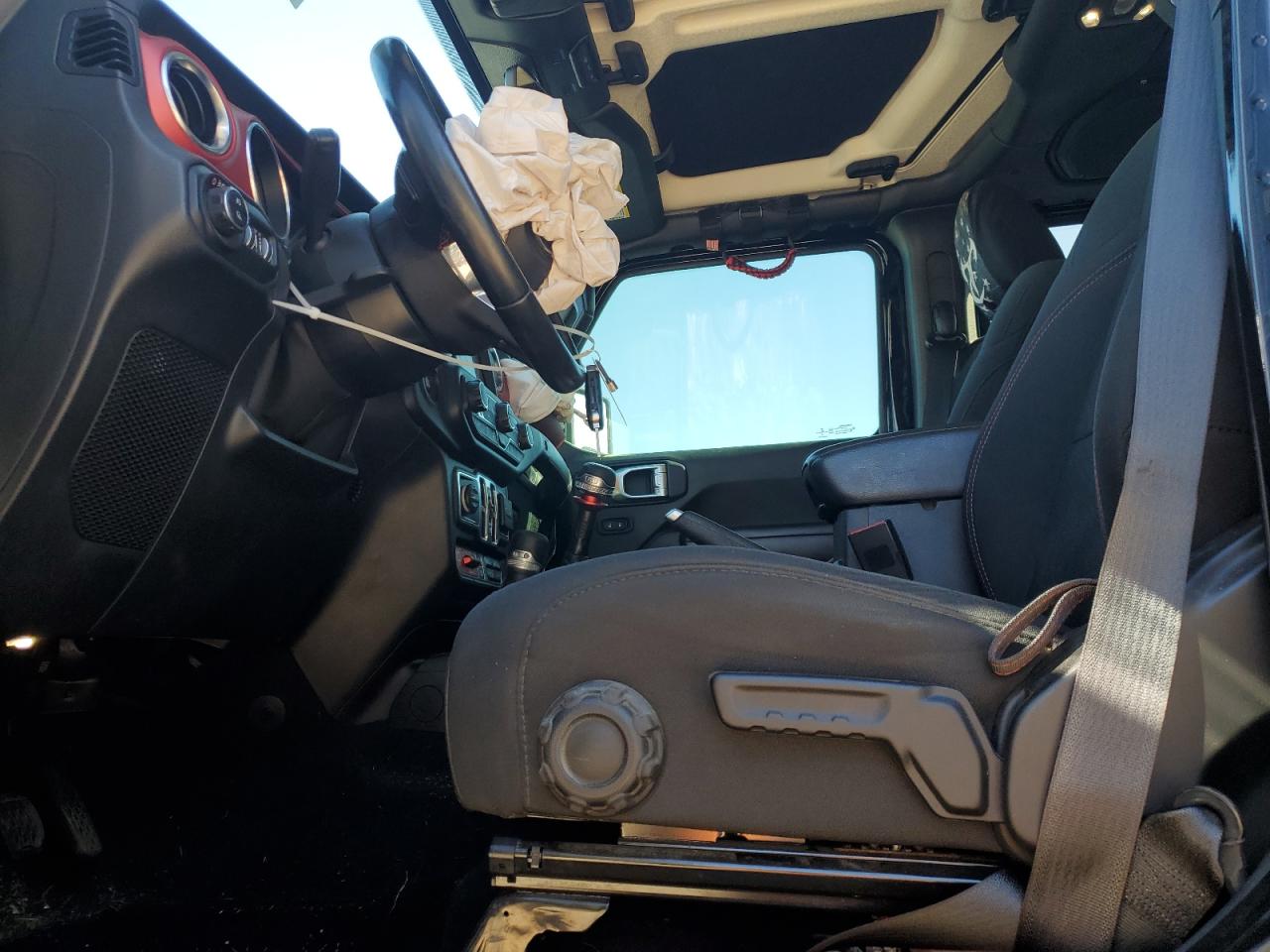 2020 Jeep Gladiator Rubicon VIN: 1C6JJTBGXLL161995 Lot: 69859585