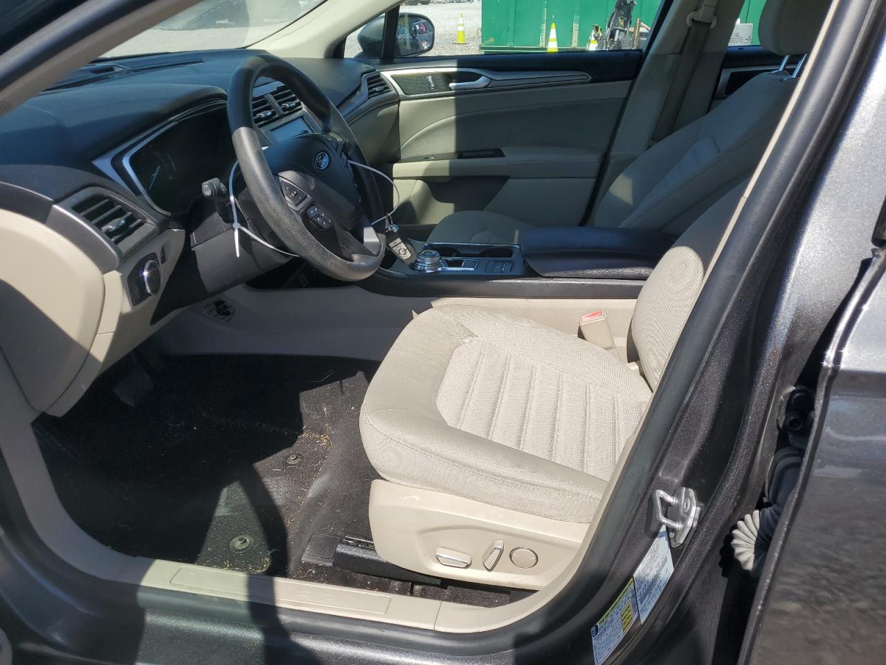 2020 Ford Fusion Se VIN: 3FA6P0HD9LR161017 Lot: 84905175