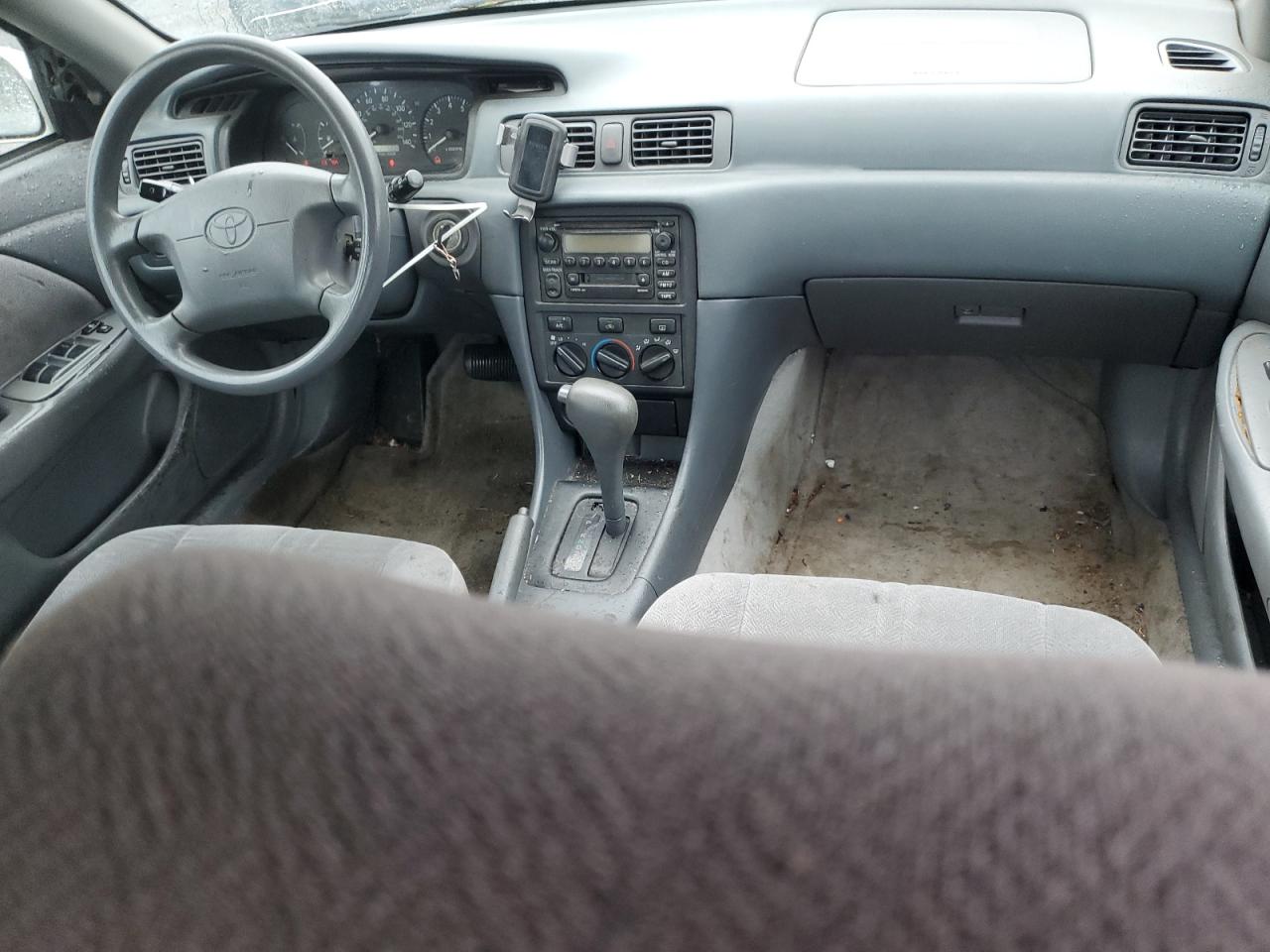 2000 Toyota Camry Ce VIN: 4T1BG22K6YU678234 Lot: 90092655