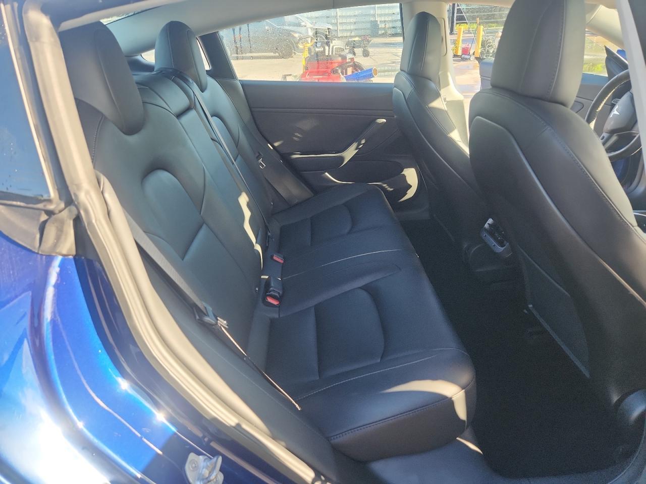 2018 Tesla Model 3 VIN: 5YJ3E1EB5JF115405 Lot: 85671295