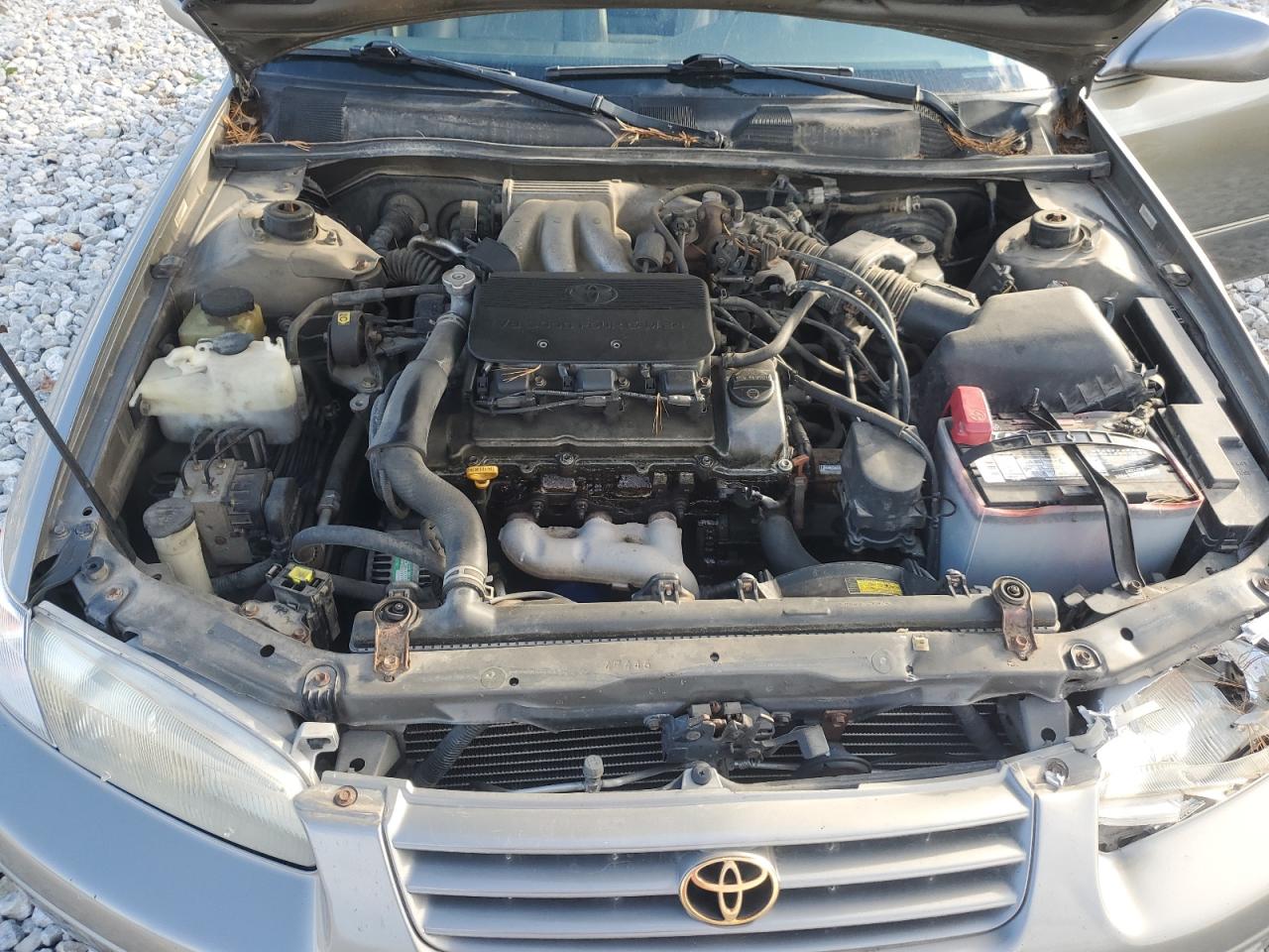 1998 Toyota Camry Ce VIN: 4T1BF28K7WU049007 Lot: 82376225