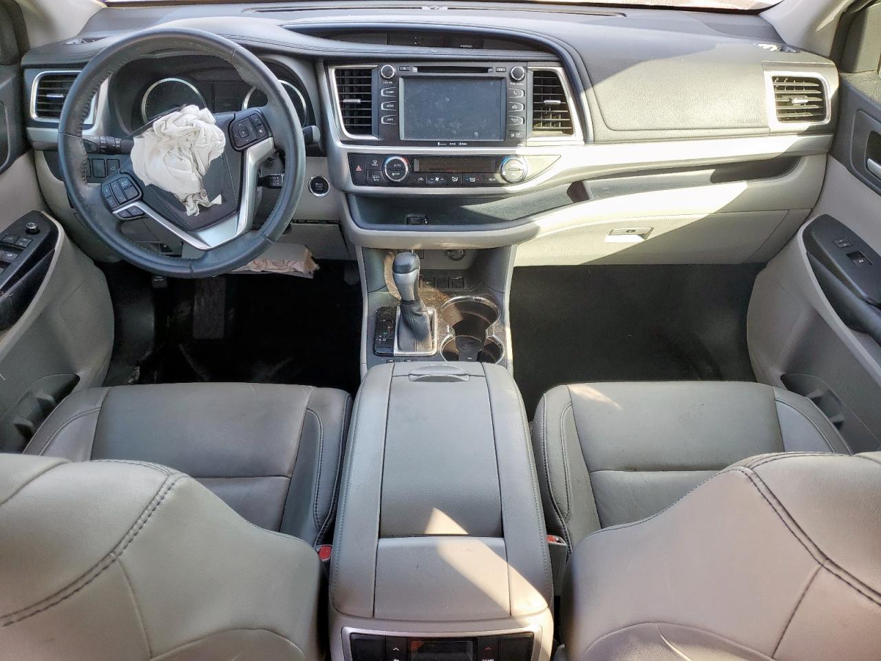 2016 Toyota Highlander Xle VIN: 5TDKKRFH8GS145119 Lot: 86299375