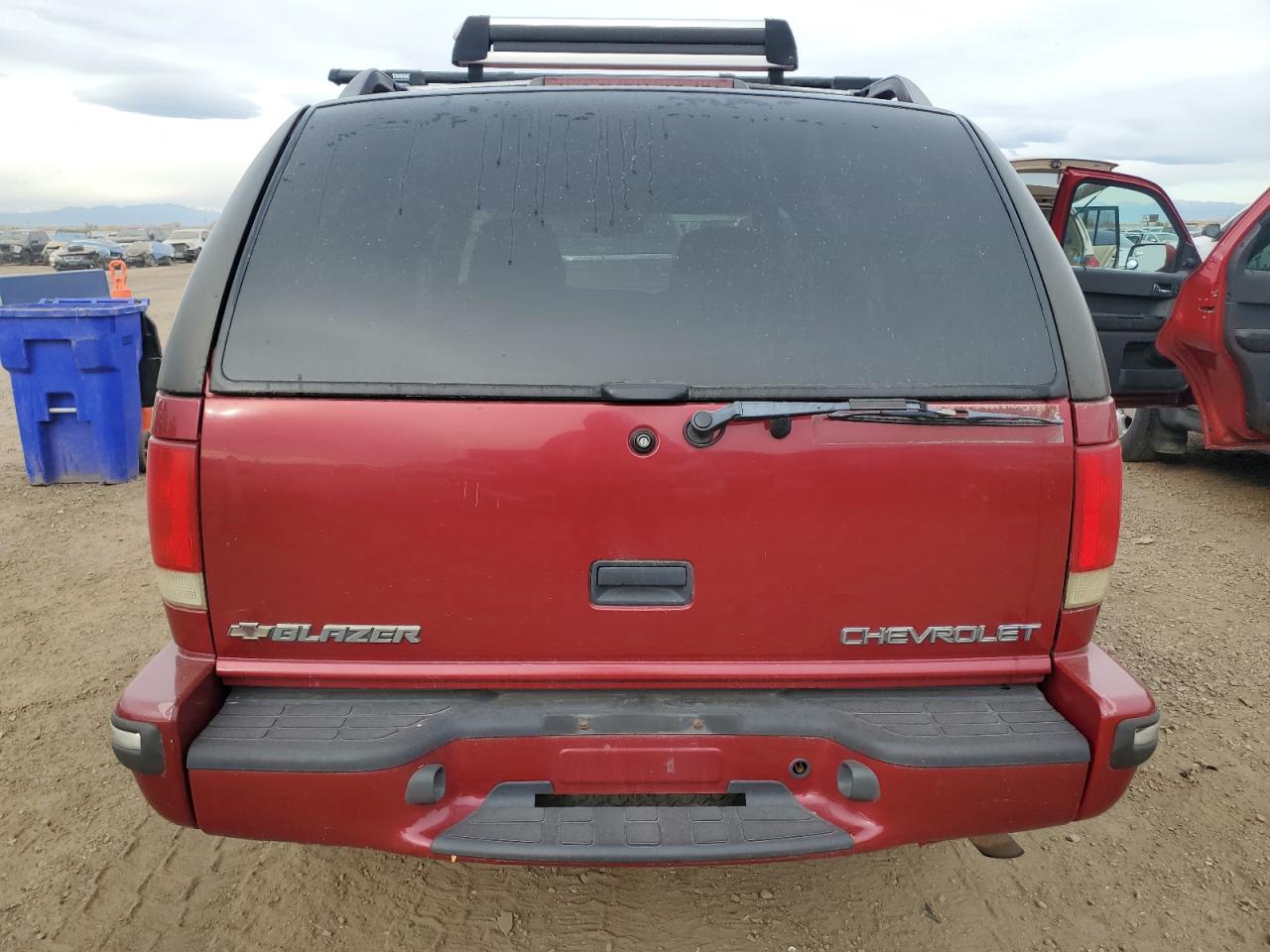 1998 Chevrolet Blazer VIN: 1GNDT13W1W2116780 Lot: 90918525