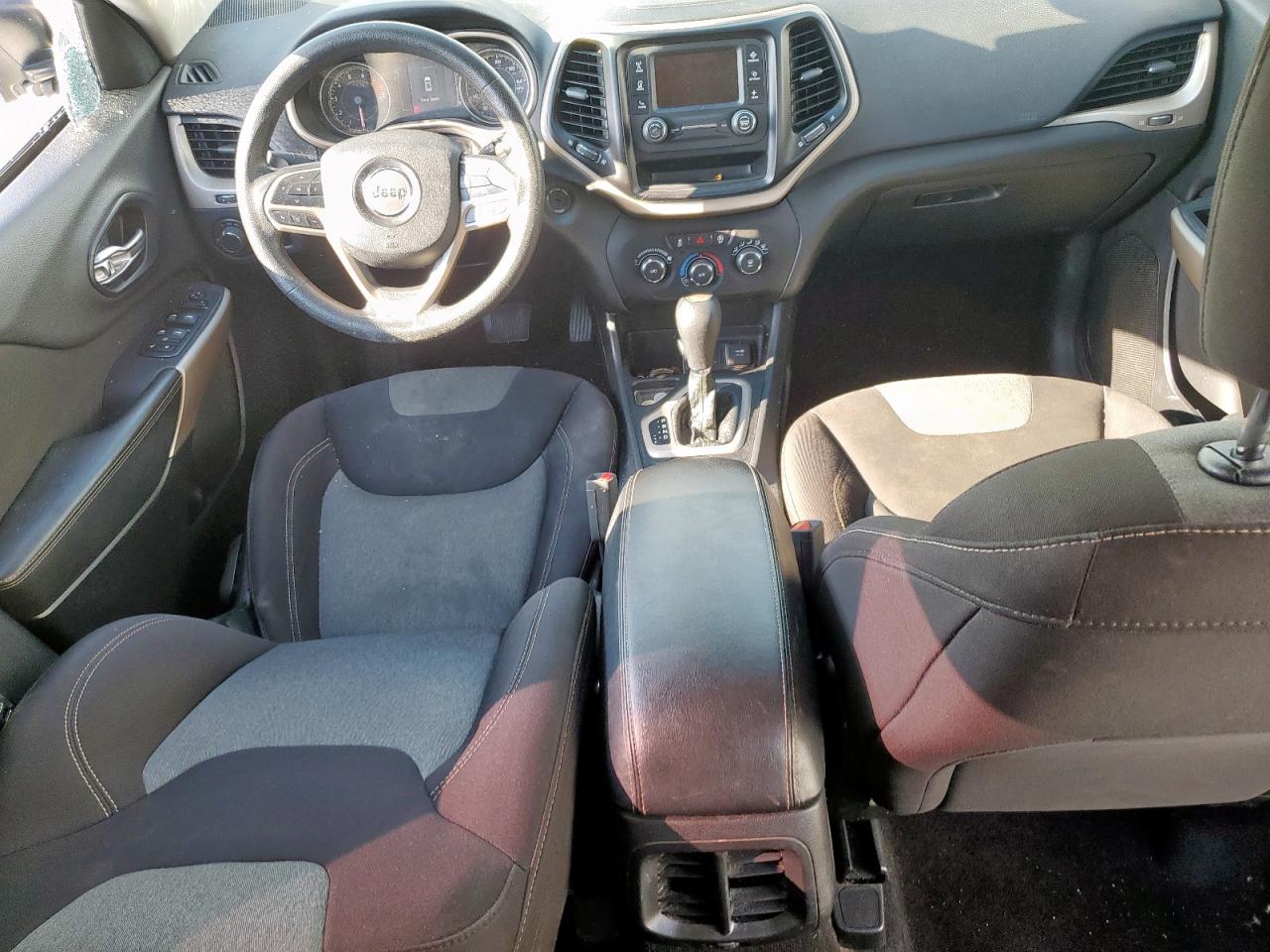 2017 Jeep Cherokee Sport VIN: 1C4PJLAS2HD219480 Lot: 82217075