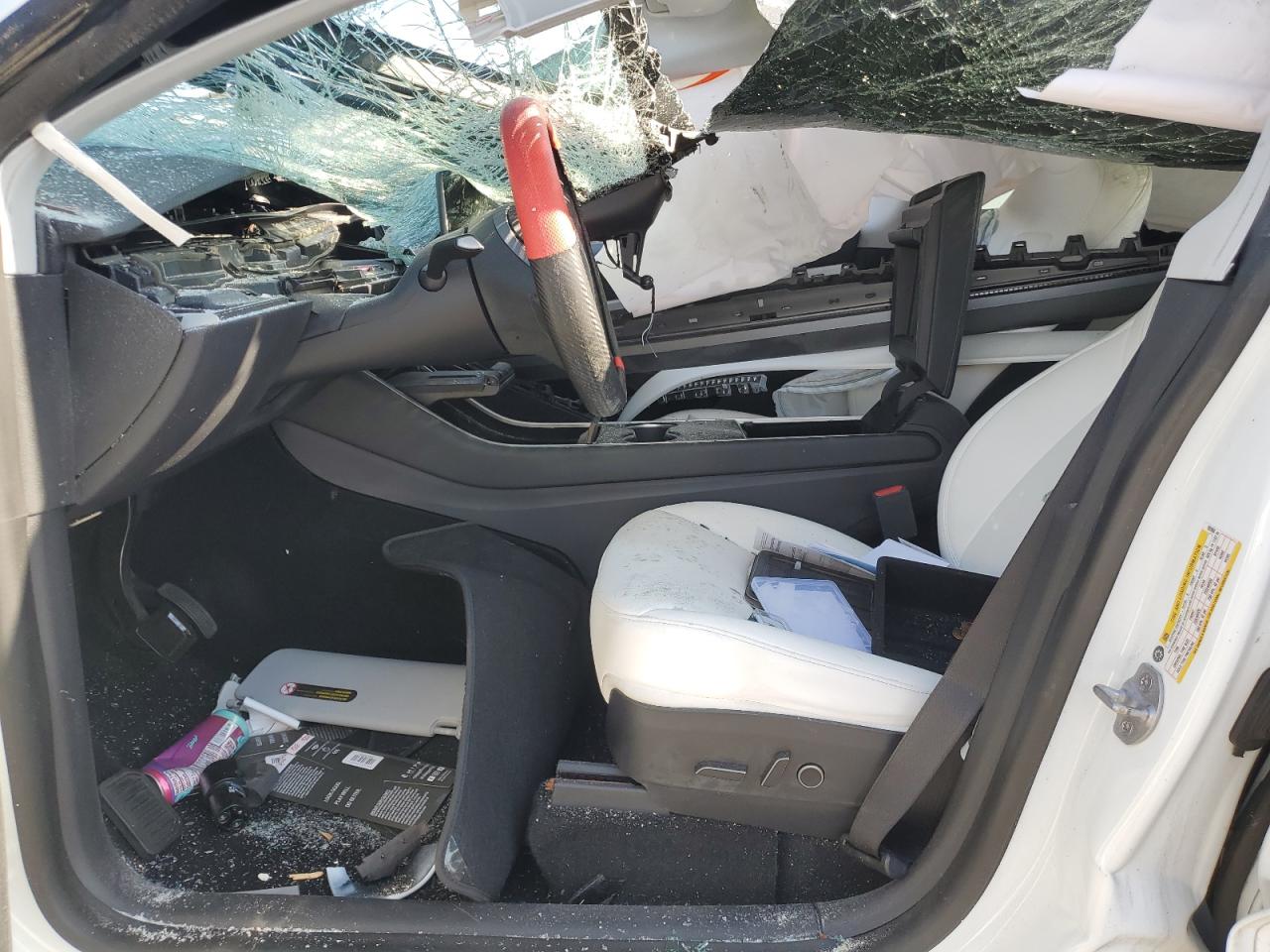 2021 Tesla Model Y VIN: 5YJYGDEE4MF092960 Lot: 85853035