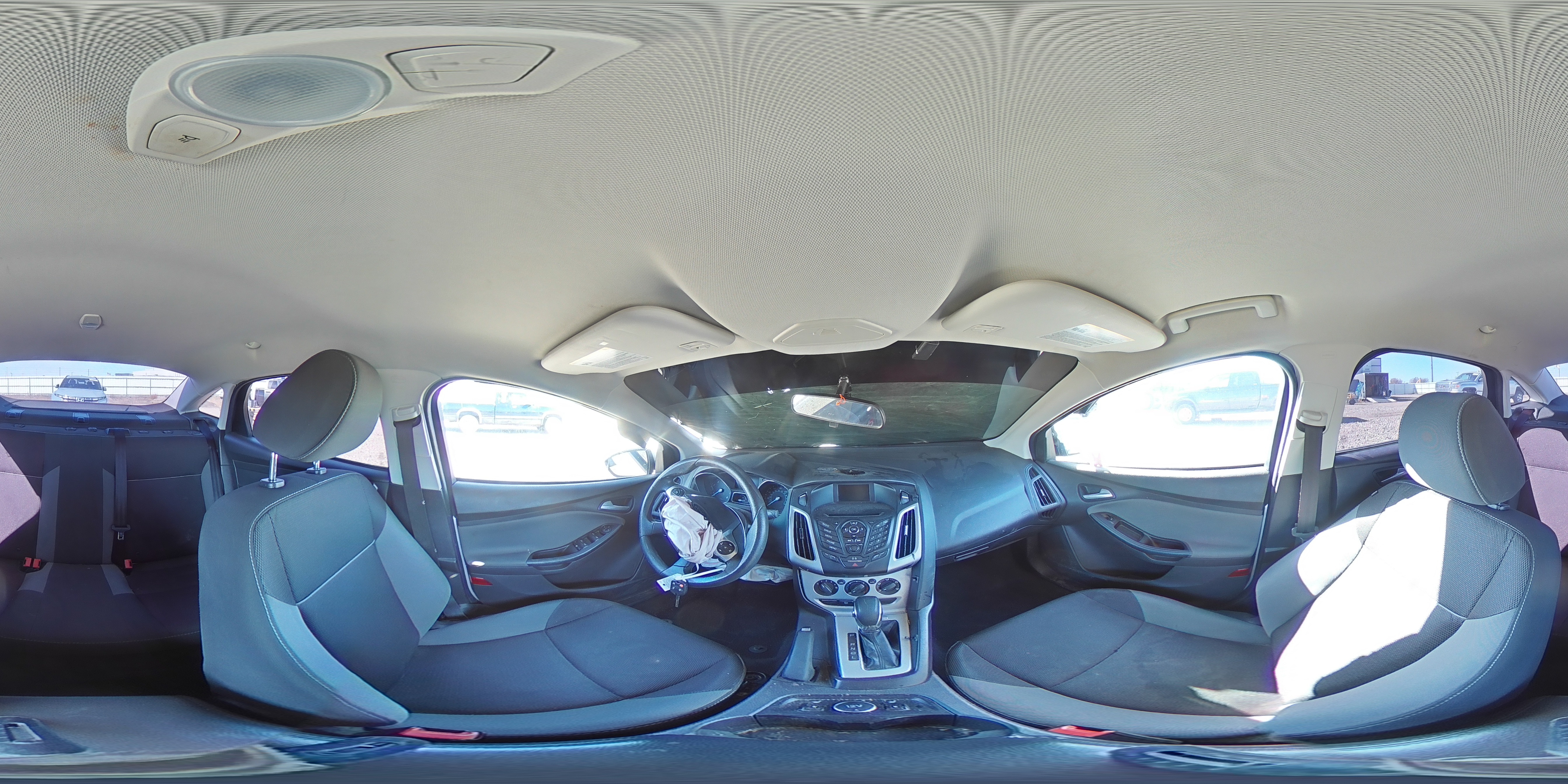 2014 Ford Focus Se VIN: 1FADP3F27EL235580 Lot: 85102555