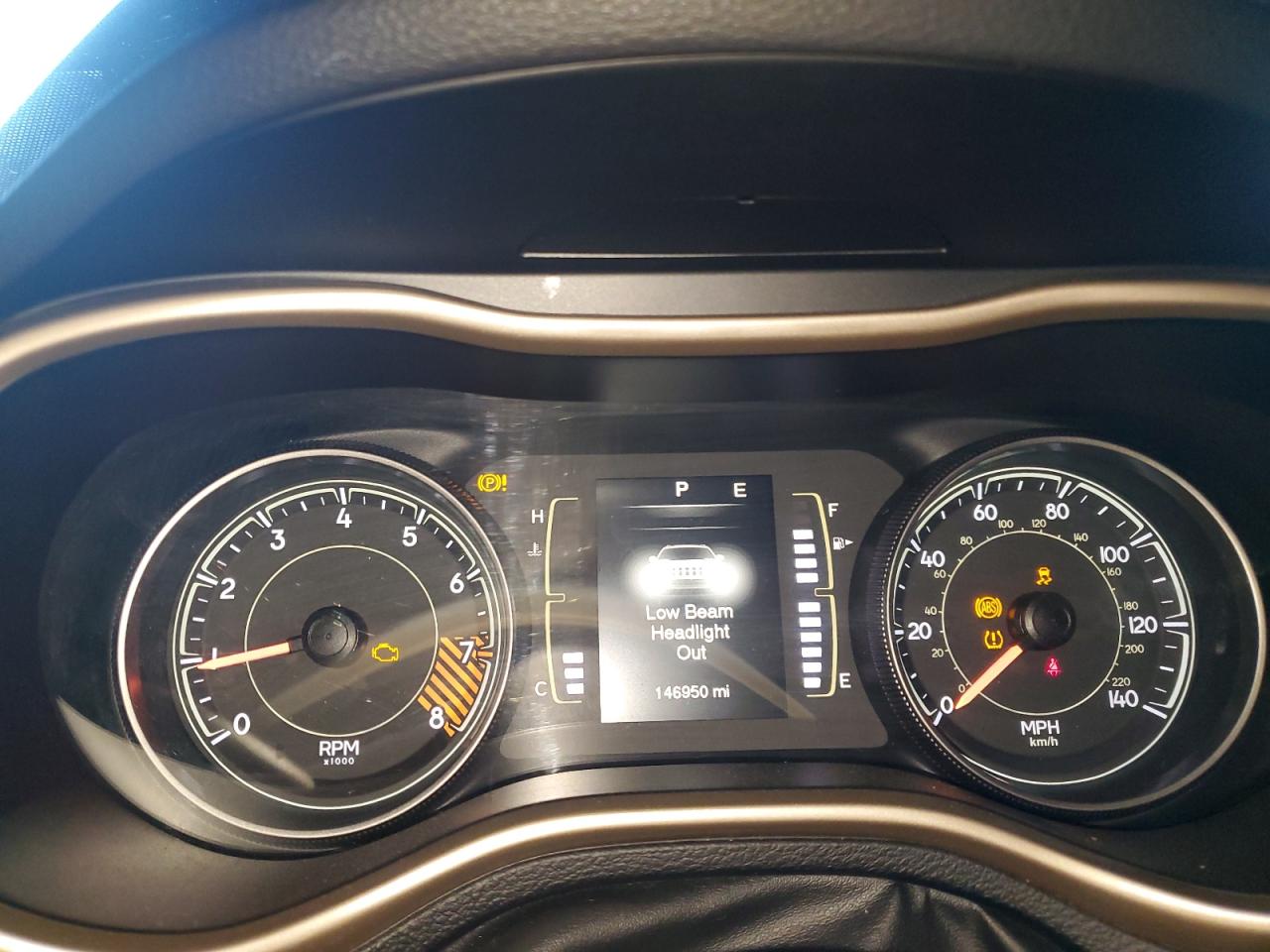 2014 Jeep Cherokee Latitude VIN: 1C4PJMCS3EW145439 Lot: 89907745