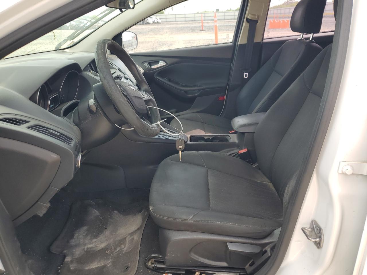 2016 Ford Focus Se VIN: 1FADP3K25GL339154 Lot: 89535245