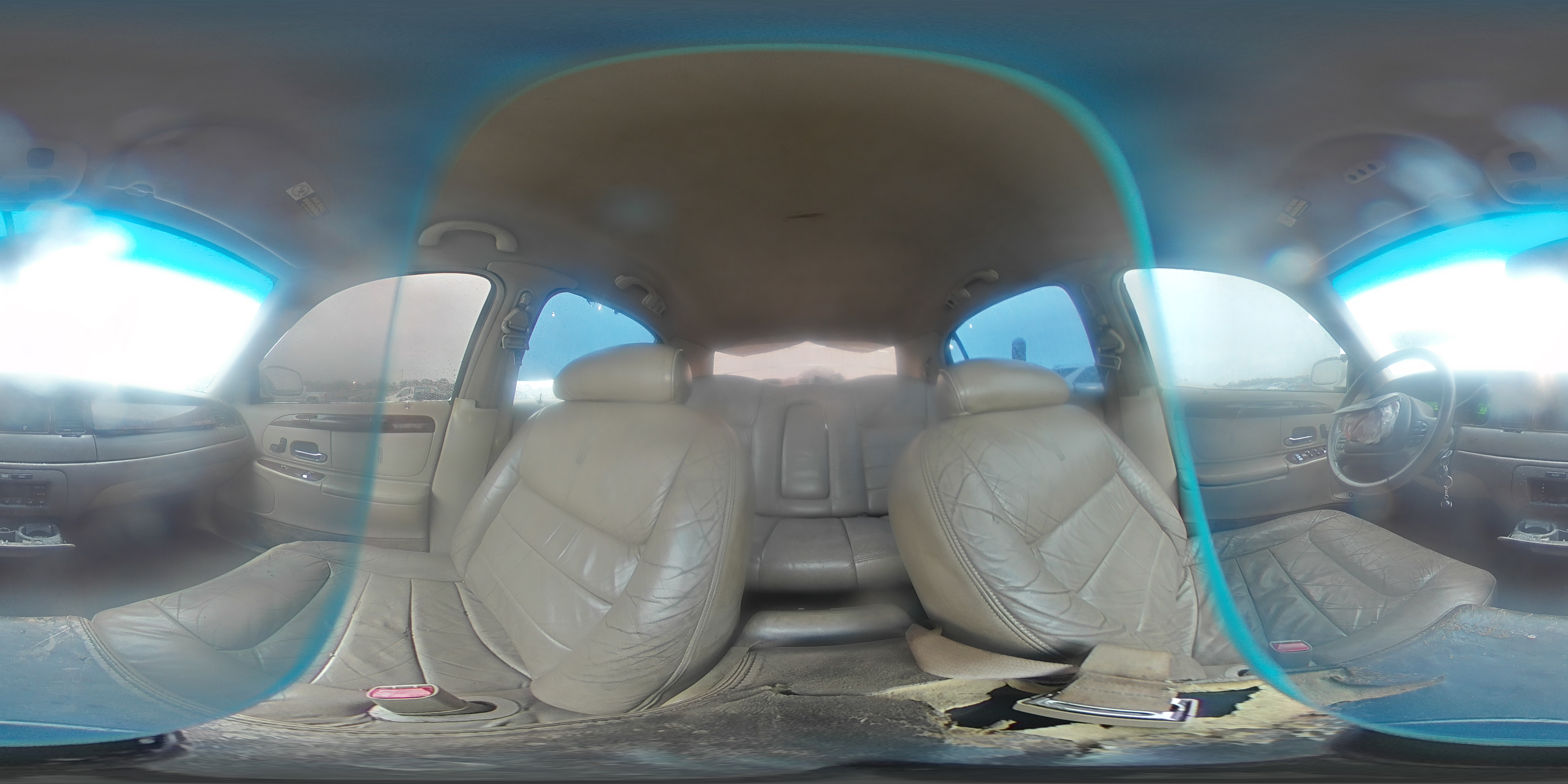 1999 Lincoln Town Car Signature VIN: 1LNHM82W2XY636529 Lot: 90594925