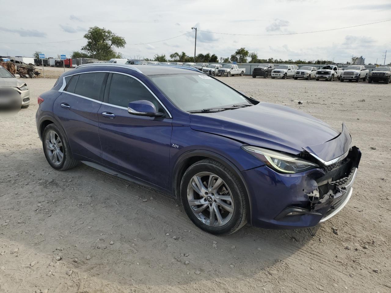 QX30 QX30