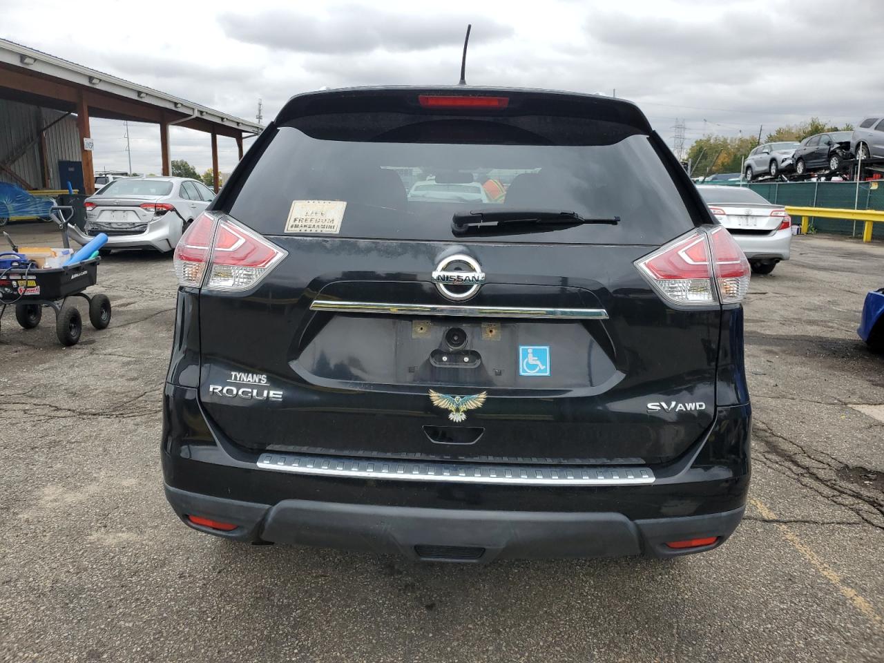 2015 Nissan Rogue S VIN: KNMAT2MV7FP556030 Lot: 85365425