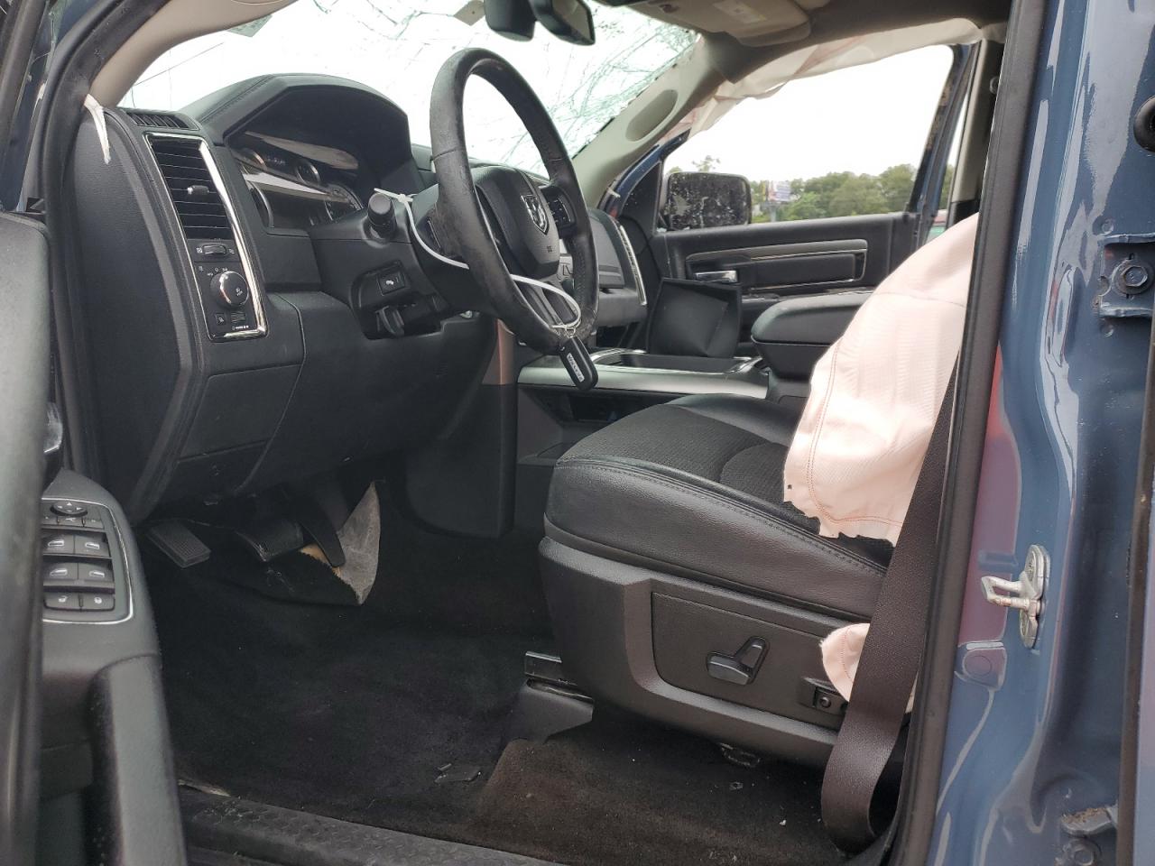 2015 Ram 1500 Sport VIN: 1C6RR7MT3FS753567 Lot: 86425285