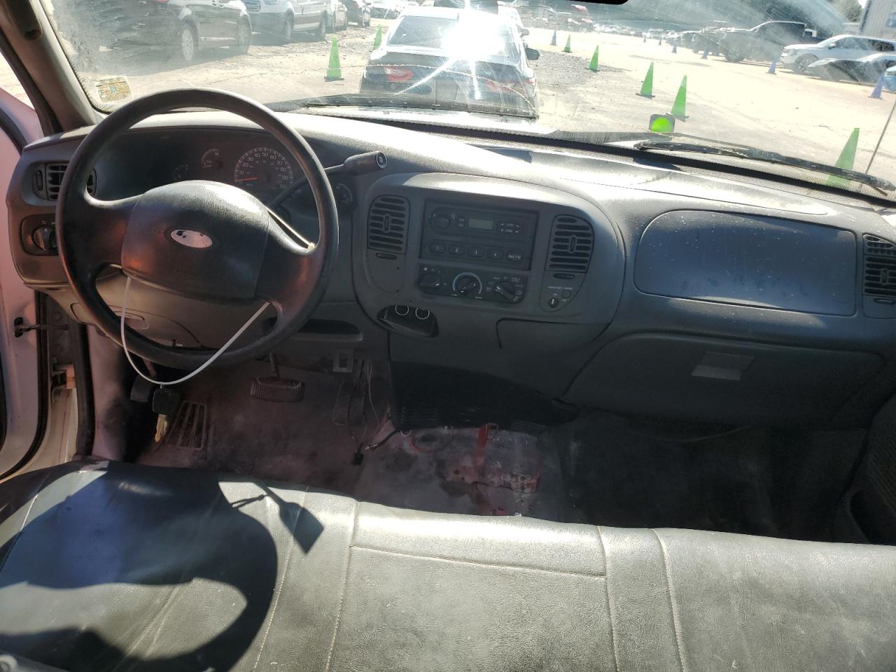 2003 Ford F150 VIN: 1FTRX17W83NB84713 Lot: 85822005