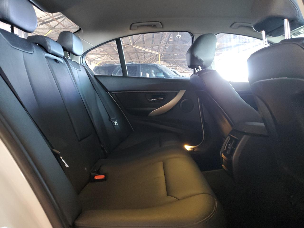 2015 BMW 320 I VIN: WBA3B1C55FK140933 Lot: 82203245