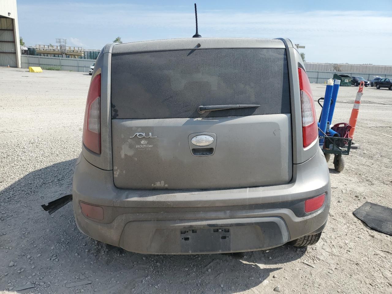 2013 Kia Soul VIN: KNDJT2A52D7630651 Lot: 82174975