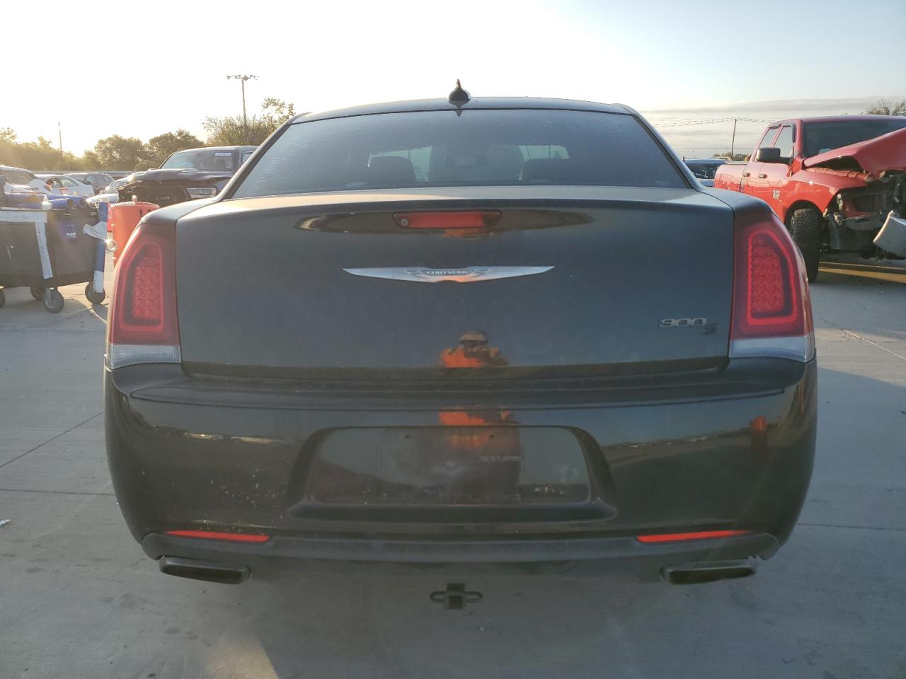 2019 Chrysler 300 S VIN: 2C3CCABGXKH582714 Lot: 86991425