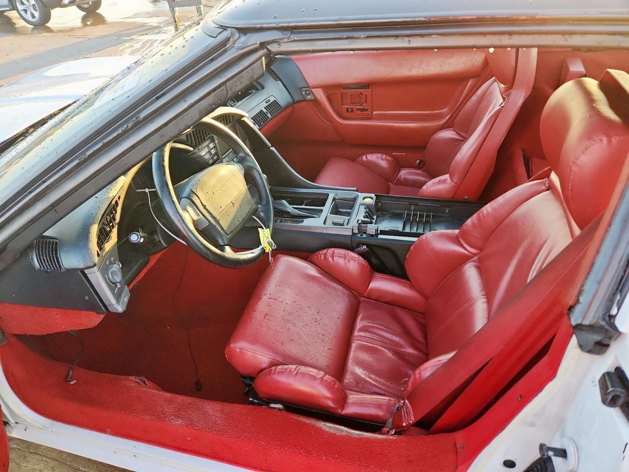 1990 Chevrolet Corvette VIN: 1G1YY2383L5114969 Lot: 84928305