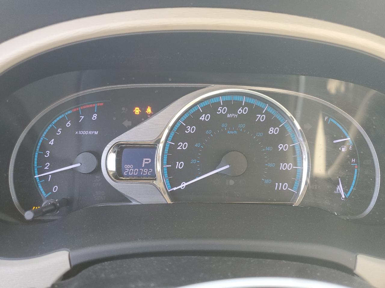 2011 Toyota Sienna Xle VIN: 5TDYK3DC5BS040948 Lot: 84891885