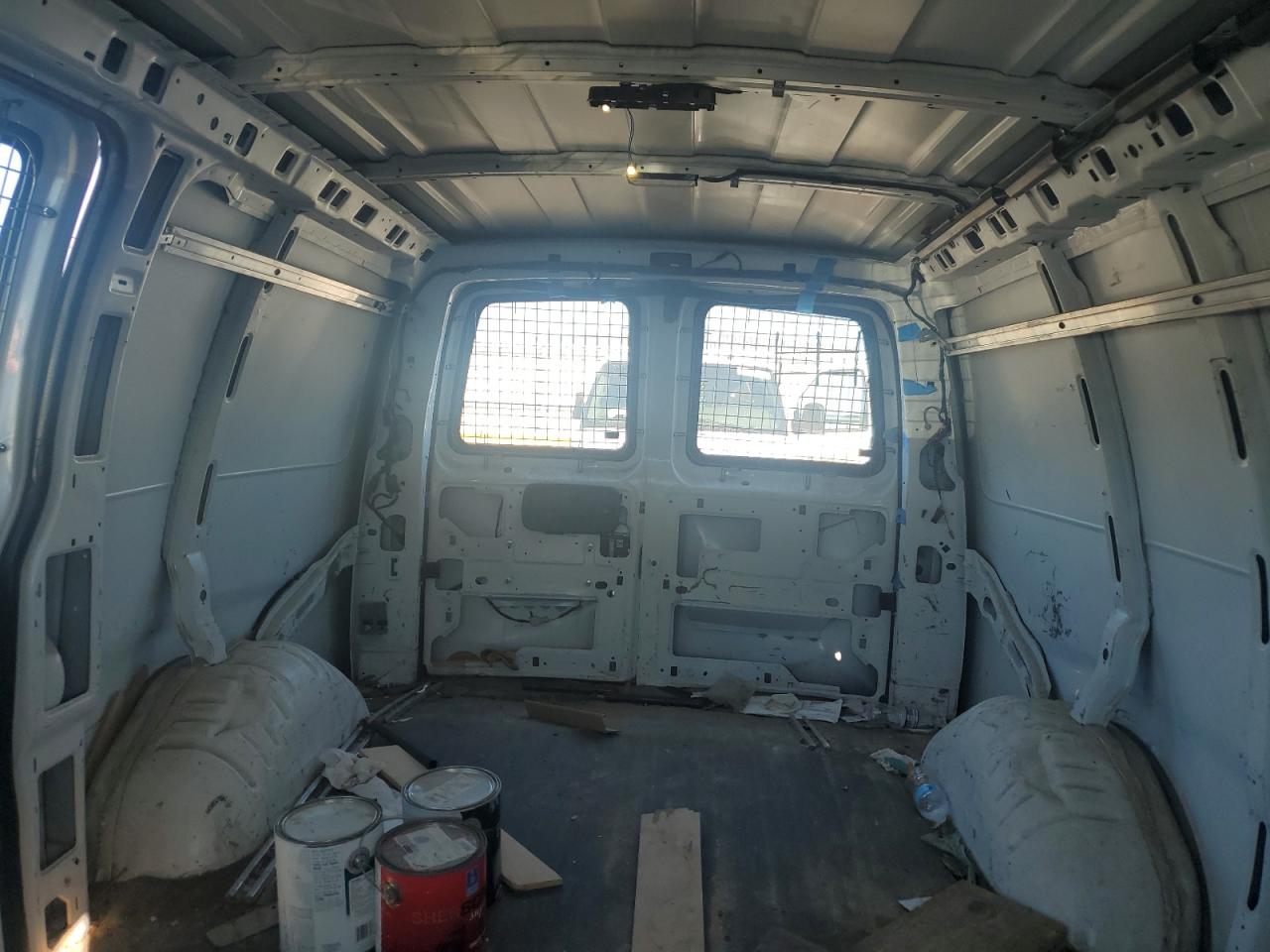 2015 Chevrolet Express G2500 VIN: 1GCWGFCF0F1220315 Lot: 86242975