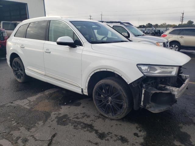 Паркетники AUDI Q7 2017 Белы