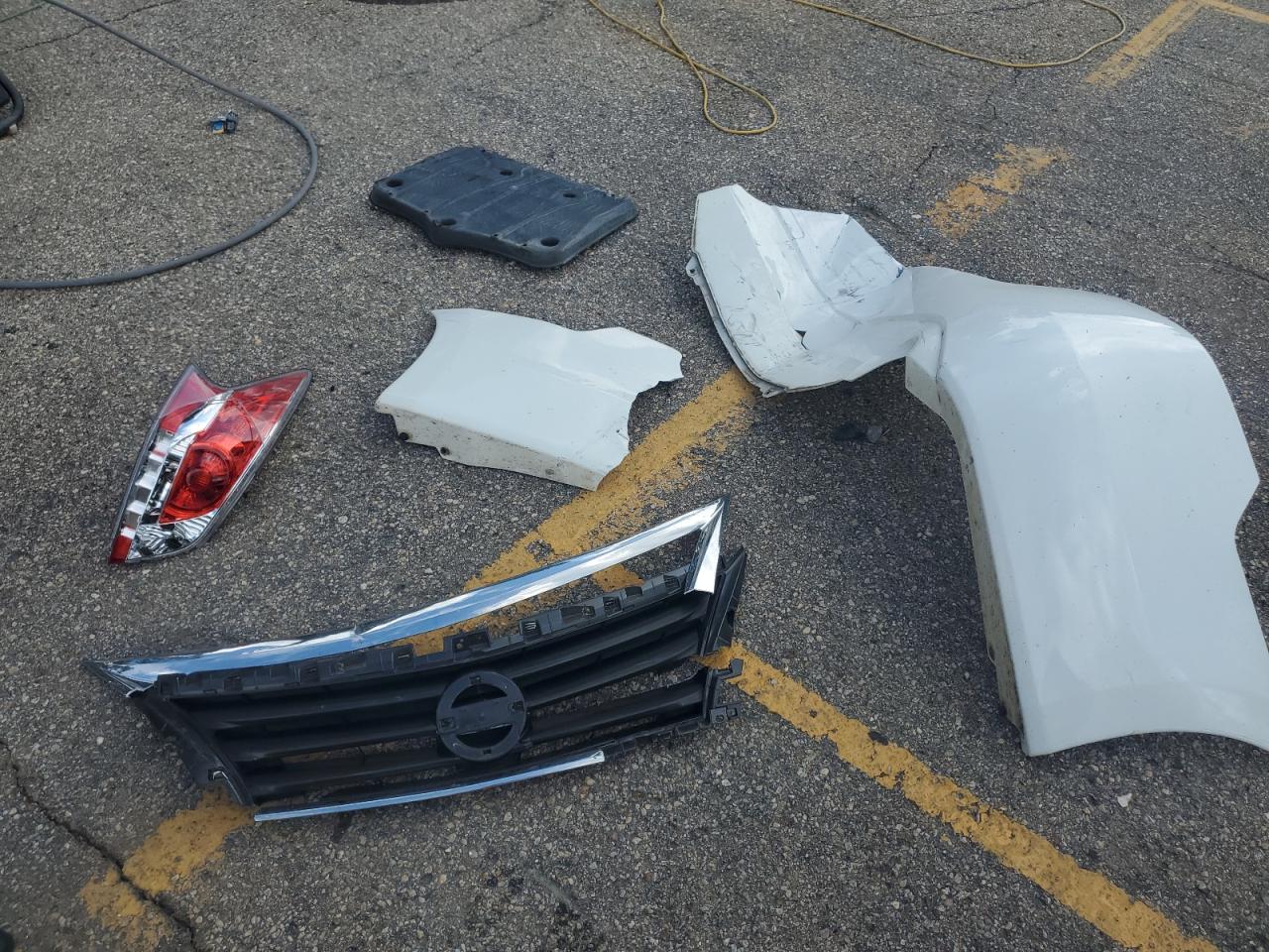 2015 Nissan Altima 2.5 VIN: 1N4AL3APXFN897564 Lot: 85134435