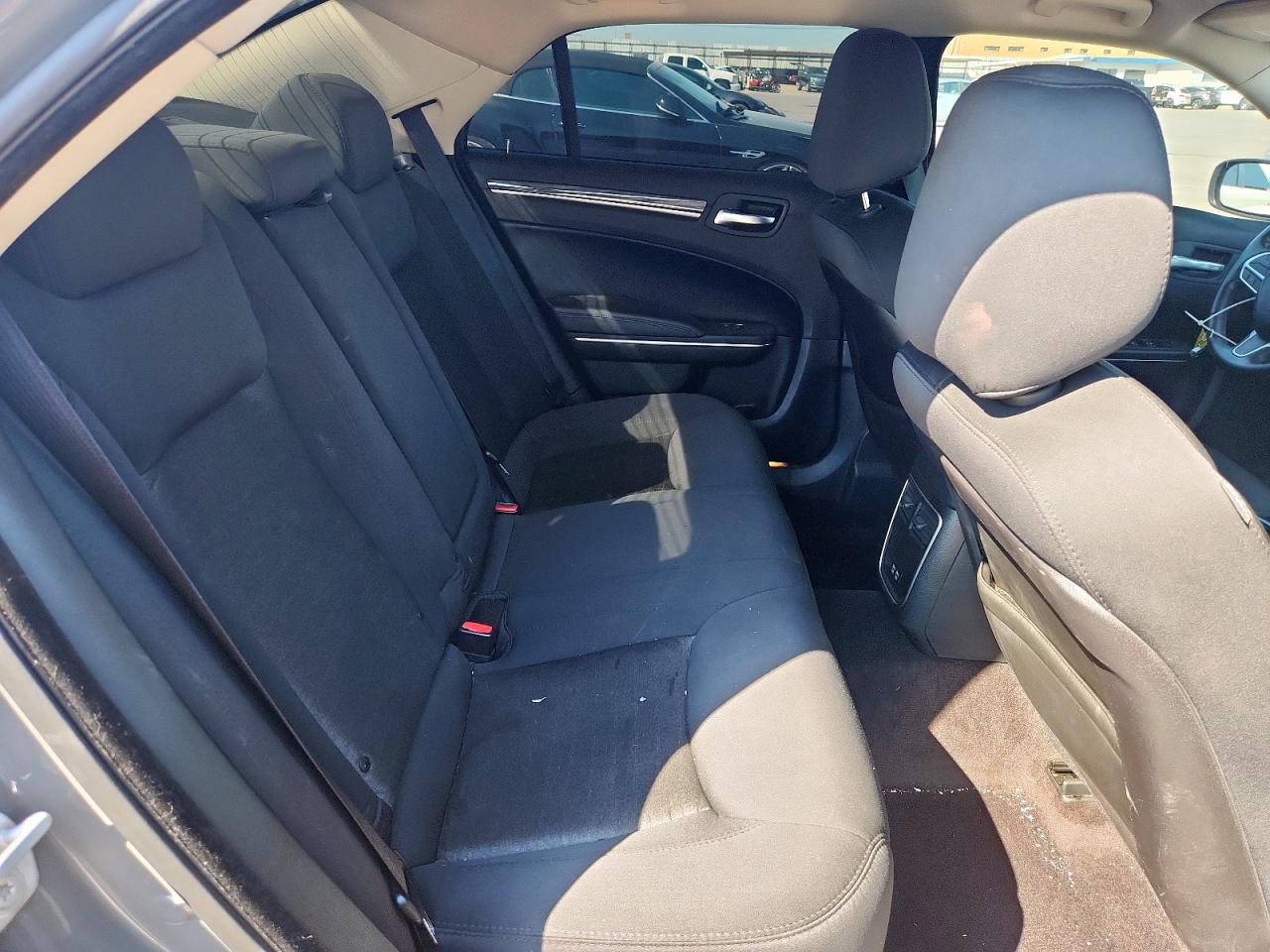 2018 Chrysler 300 Touring VIN: 2C3CCAAG7JH338390 Lot: 84521045