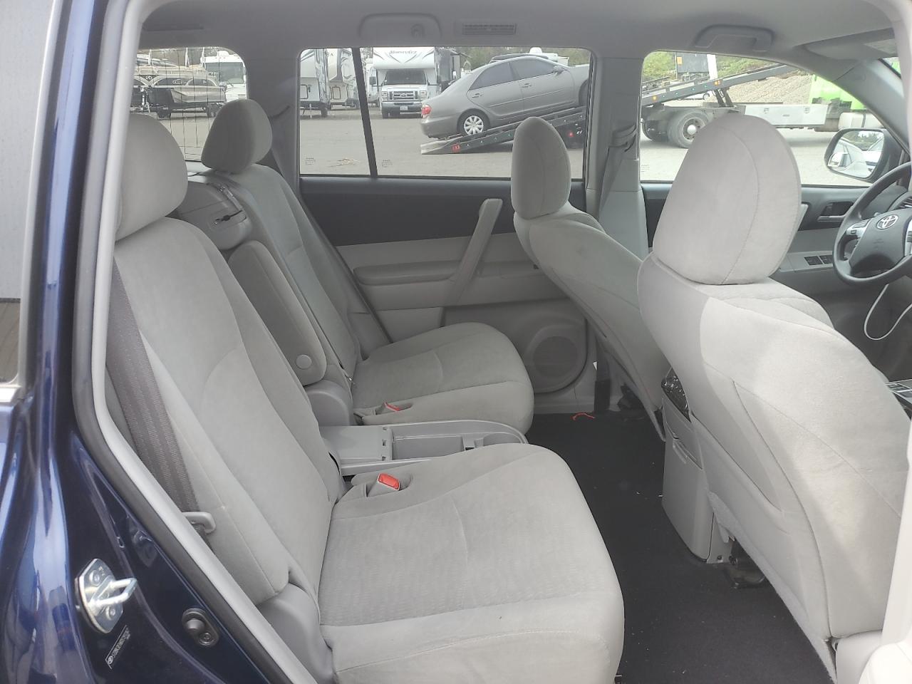 2013 Toyota Highlander Base VIN: 5TDBK3EH8DS191267 Lot: 85548305