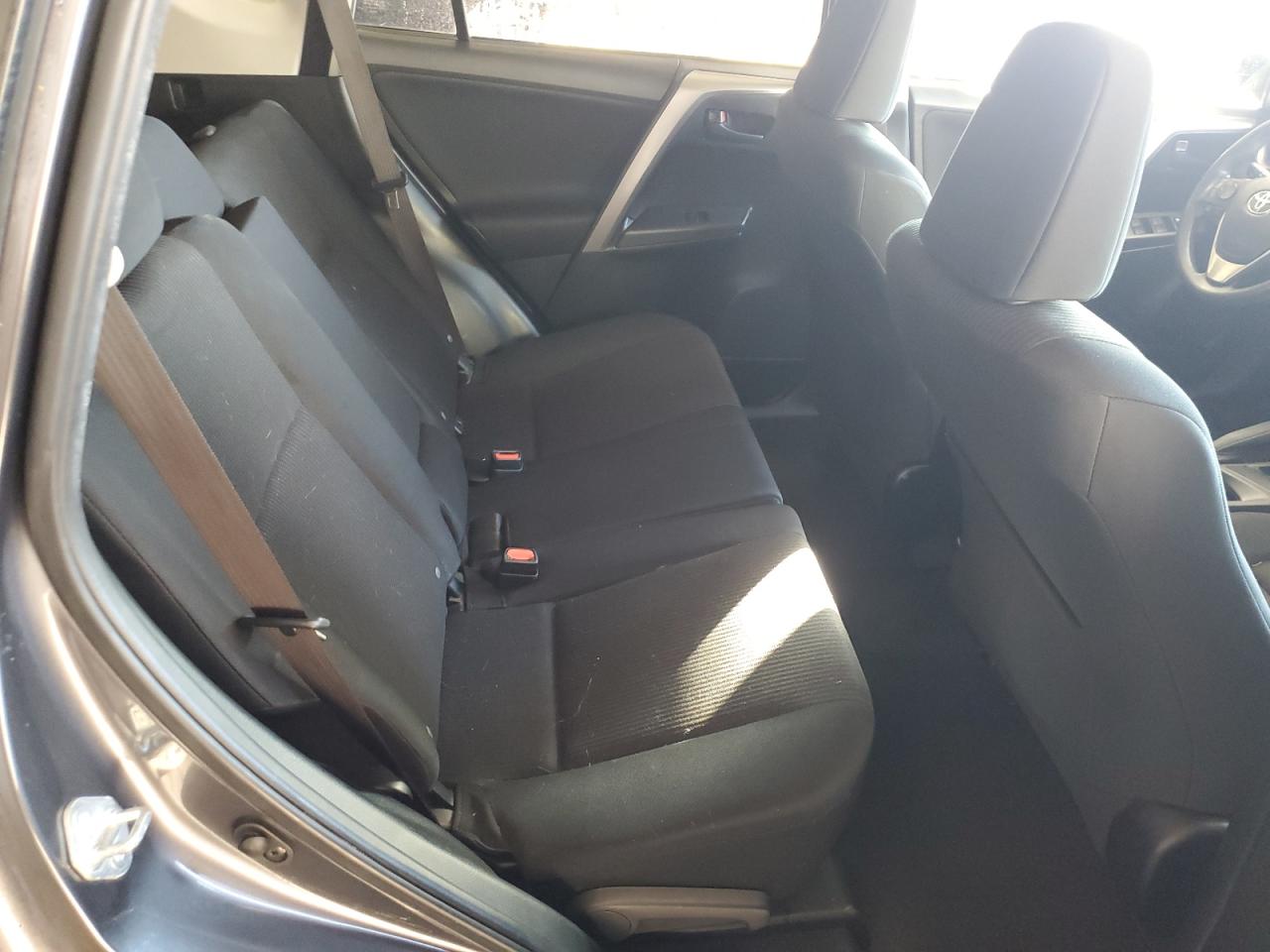 2017 Toyota Rav4 Le VIN: JTMBFREV6HJ162785 Lot: 84952475