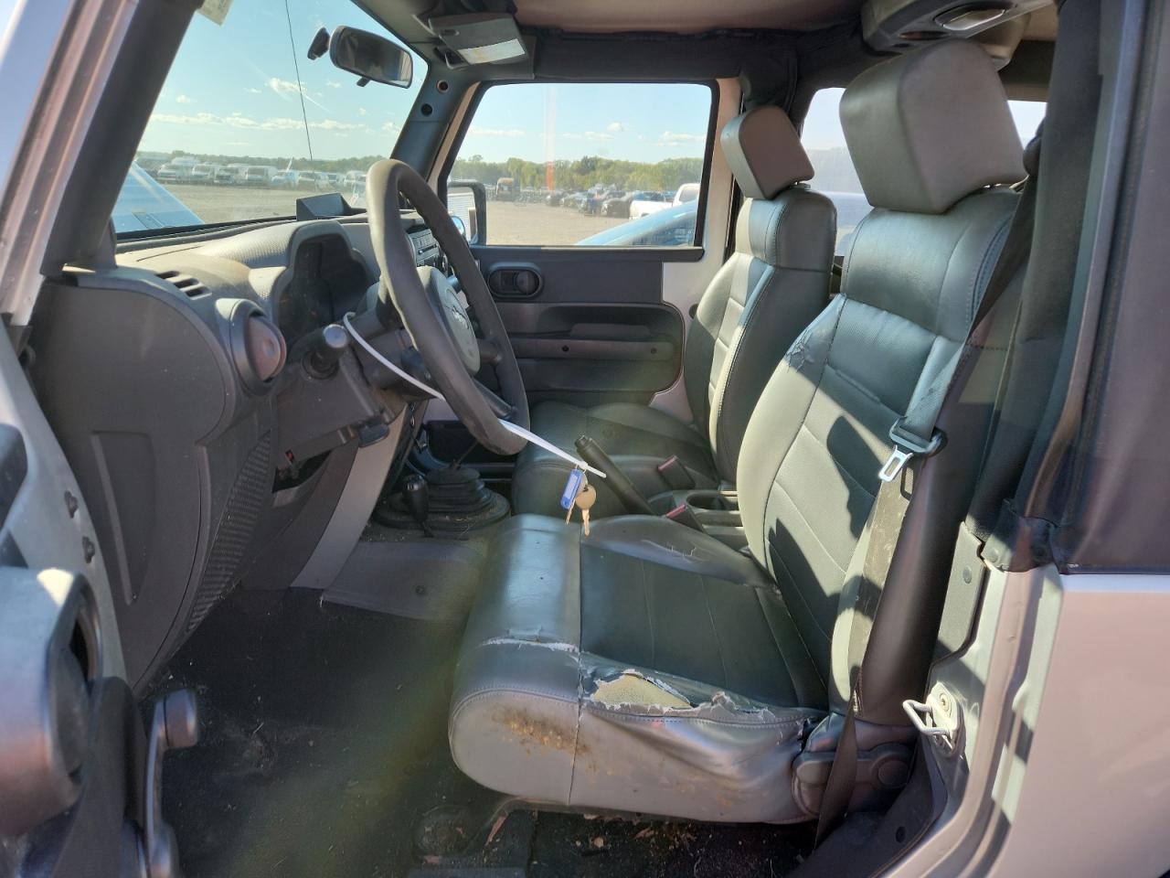 2009 Jeep Wrangler X VIN: 1J4FA24149L728786 Lot: 81952065