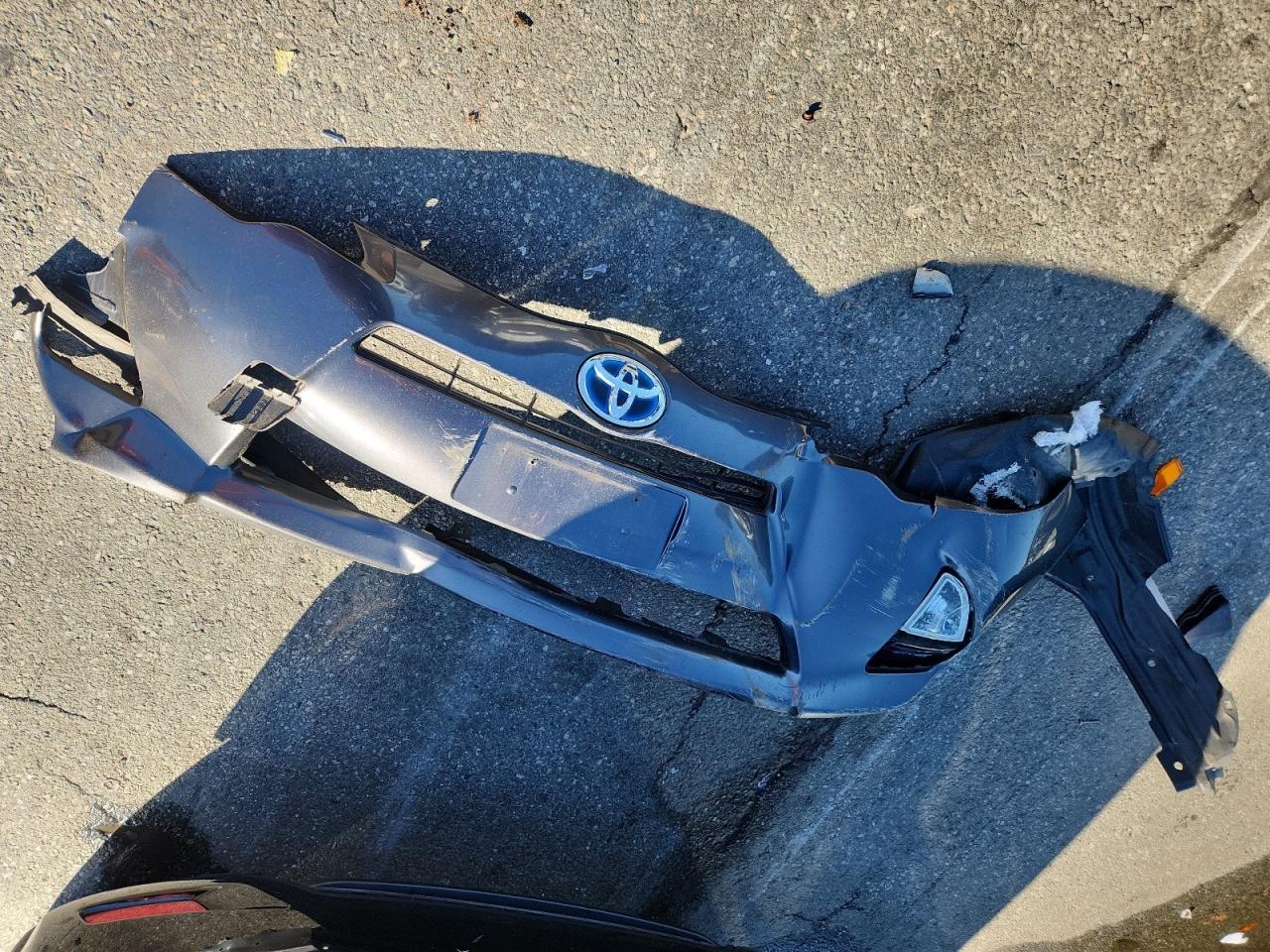 2014 Toyota Prius C VIN: JTDKDTB33E1567312 Lot: 87195835