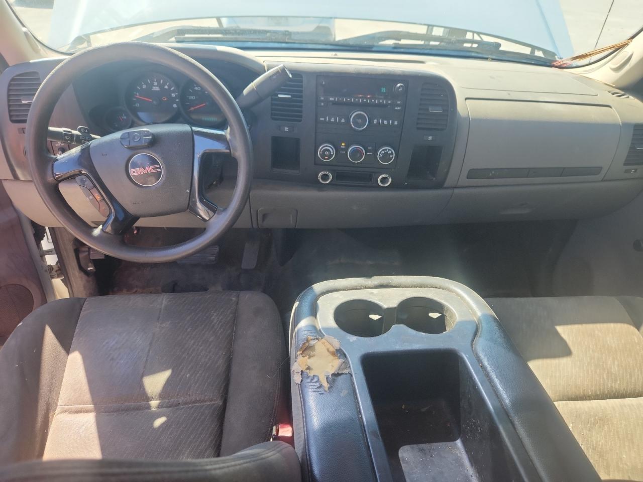 2008 GMC Sierra C1500 VIN: 2GTEC19J581258478 Lot: 90265605