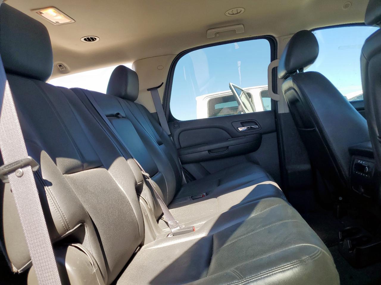 2013 GMC Yukon Slt VIN: 1GKS1CE0XDR223698 Lot: 84232875