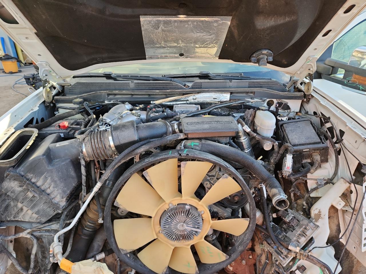 2017 GMC Sierra K2500 Denali VIN: 1GT12UEY0HF100807 Lot: 87232565