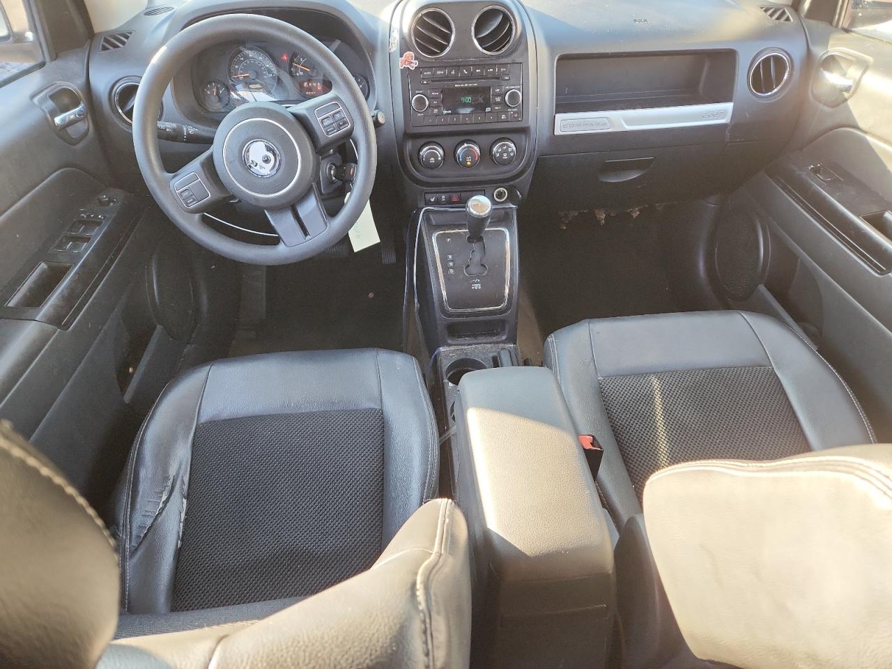 2014 Jeep Compass Sport VIN: 1C4NJCBA4ED886852 Lot: 90401565